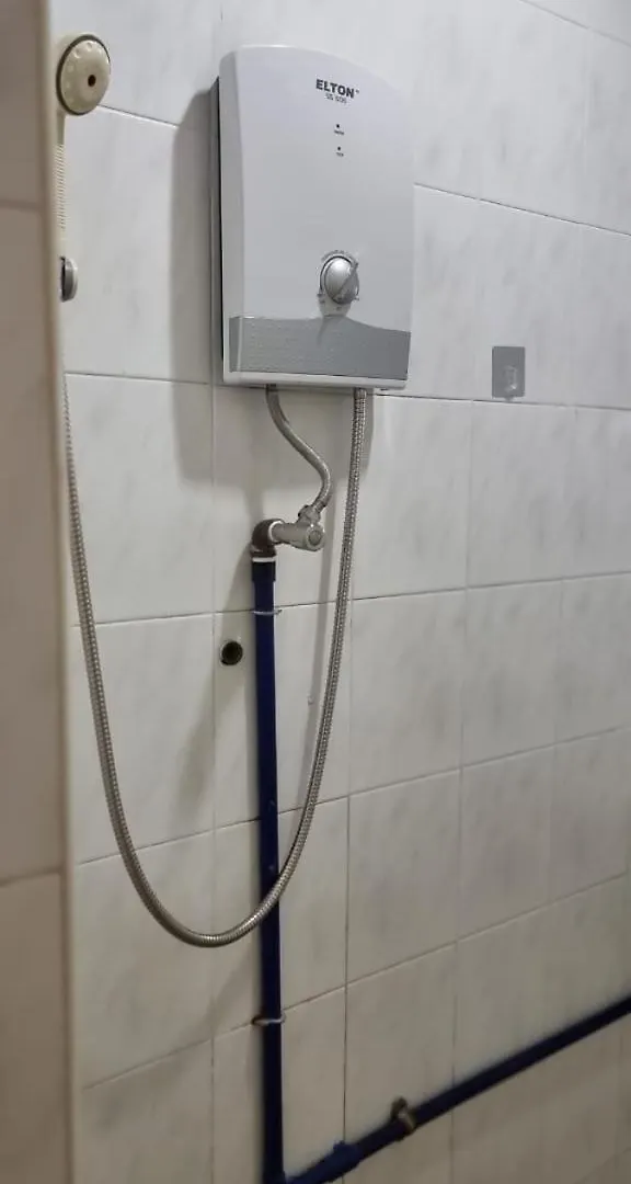 Zahaar Kn Inn Batu Ferringhi